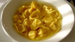 Cappelletti in brodo di nonna Lidia [upl. by Nandor]