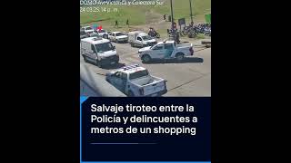 Así fue el enfrentamiento entre la Policía y varios delincuentes a metros de un shopping en Moreno [upl. by Nylodam438]