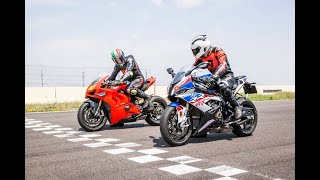 2019 BMW S1000RR vs Ducati Panigale V4R  Test pe Motor Park Romania [upl. by Nairod]