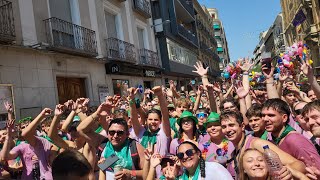 Cabalgata tras el cohete en Huesca fiesta y más fiesta [upl. by Rabbaj]