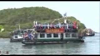 CARNAVAL AQUATICO  Baie de Santiago de Cuba [upl. by Sennahoj]