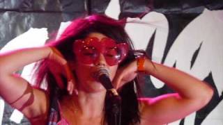 Marina and the Diamonds  Seventeen Paradiso Live 16062010 audio 2 [upl. by Zasuwa642]