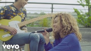 Izzy Bizu  Skinny Rooftop Sessions [upl. by Nirek]