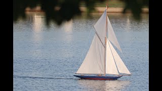 Classic rc gaff rigged yacht [upl. by Silvio]