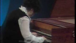 Rosalyn Tureck plays and analyzes the Fugue in Bflat Major BWV 866 by JSBach [upl. by Enivid]