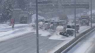 SNOW REMOVAL 2023 SNOW PLOW CONVOY Bridge view Horn Salut [upl. by Jonette]