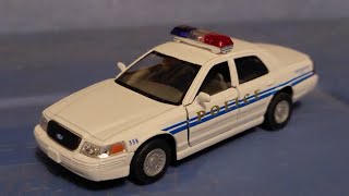 Kinsmart pullback diecast  White Ford Crown Victoria Police Interceptor review [upl. by Witcher]