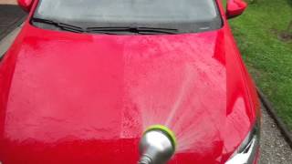 Hydrophobic vs Hydrophilic water behaviour on car paint [upl. by Urbano]