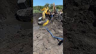 Excavator fail Moments excavator [upl. by Gytle]