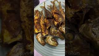 Ikan selayang masak asam fypyoutube food cooking foodie fypyoutubeshorts easyrecipe [upl. by Chrystel875]