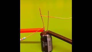 Shortcircuit 1000uF Electrolytic Capacitor 500 [upl. by Hareemas261]