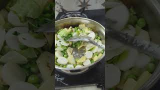 Muli day😃😃muli matar aloo sabzi 🌿🌿 muli ka paani wala achar😋😋 [upl. by Eniroc721]