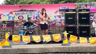 Phylum Cordata  Oo by Updharma down  Milton Keynes Barrio Fiesta [upl. by Liek979]