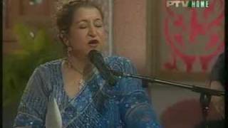 MEHFIL e SHAB Munni Begum Ek bar muskura do [upl. by Annai296]