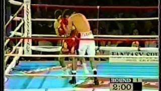 Erik Morales Vs Jose Luis Bueno [upl. by Kleeman922]