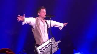 Charlie Puth  키보드 연주  LA Girls  Live in Seoul 찰리푸스 내한 20181107 [upl. by Regan]