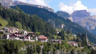 Die Dolomiten  Wolkenstein  St Ulrich  St Cristina  Grödner Tal [upl. by Buckler]