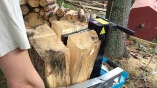 Clas Ohlson CoCraft LSV 6t wood splitter first test [upl. by Linzer]