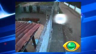 Crime em Nova Parnamirim imagens de câmera de segurança mostram movimento na casa [upl. by Hebel295]