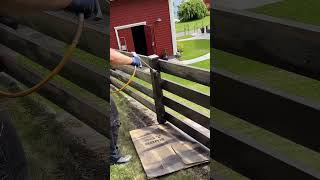 Airless sprayer Spray painting fence painting paint wagner graco [upl. by Araminta]