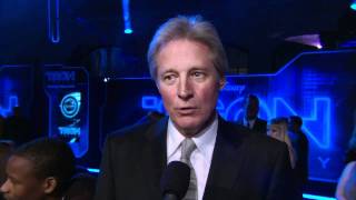 TRON LEGACY  LA World Premiere  Interview with Bruce Boxleitner quotAlan BradleyTRONquot  121110 [upl. by Thorrlow989]