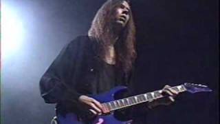 Paul Gilbert amazing guitar solo [upl. by Uok223]