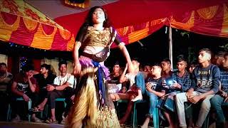 আমি ষোল বছরের সুন্দরী  Ami Sholo Bochorer Sundori  BAngla Dance  New Wedding Dance By Keya। [upl. by Acilegna802]