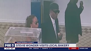 Stevie Wonder spotted at Maryland mall buying Snickerdoodles [upl. by Eisteb2]