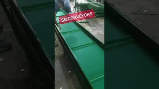 Inclined belt conveyor with clit for loadingunloading materials sgconveyors beltconveyor [upl. by Franek]