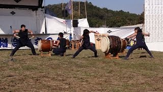 20141019 神奈川県立愛川高等学校 和太鼓部 演奏 [upl. by Legnaleugim392]