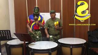 LOS SIAMESES SHOW  CANTANDO SALSA [upl. by Pelag]