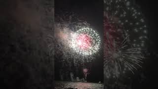 Enjoy beach fireworks 💥 in USA 🇺🇸💥🇺🇸💥🇺🇸youtubeshortsvideo wow [upl. by Nywra965]