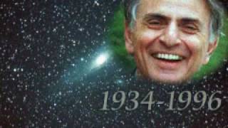 Interesantísima explicación de la gravedad  Carl Sagan [upl. by Meibers]