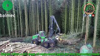 John Deere 1470G cutting mature spruce in Scotland [upl. by Conant]