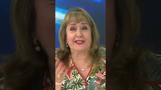 María Julia Lafuente le hace gestos a su productor “Charro” en vivo [upl. by Rodenhouse]