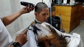 Hot model shaves off all her hair at barbershop [upl. by Reviere]