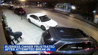 VIDEO Suspects attempt to smash into Chicago liquor store [upl. by Zoller]