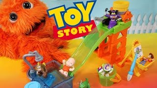 Toy Story 3 at Toys R Us [upl. by Piggy874]