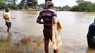 A Large Group of Men Catching Fish Together  Fishing Frenzy [upl. by Anerahs]