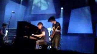 Radiohead videotape live at bonnaroo 2006 [upl. by Frederik624]