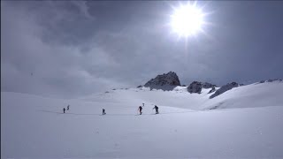 Skifahren in Afghanistan [upl. by Tracay767]