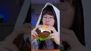 How to make Krispy Kreme Cheese Burger [upl. by Ettegroeg]