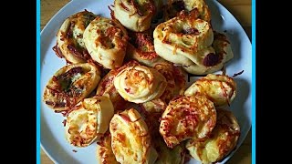 Pizzabrötchen mit Schinken Sucuk amp Käse [upl. by Htomit]