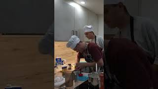 TOMATENSAUCE F 🤣🍅 clipstwitch twitch funny lustig kochen fail fails cooking lasagna clips [upl. by Sina29]