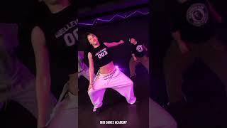 MINJI ChoreographyㅣTyla  PUSH 2 STARTㅣMID DANCE STUDIOㅣshorts [upl. by Aeila]