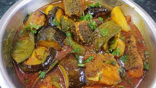 শীতের টাটকা সিম বেগুন দিয়ে কাতলা মাছের ঝোল  Katla Fish Recipe  Sim Begun diye Katla Macher Jhol [upl. by Rainwater]