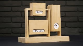 DIY Endless Calendar from Wood [upl. by Nahsrad]