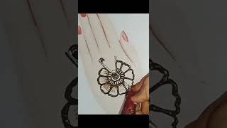 Safty pin se easy mehandi designshorts new youtubeshorts ytshorts subscribers [upl. by Eimareg]