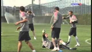 FC Barcelona  Entrenaments en família [upl. by Adnulahs]