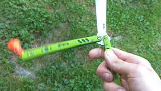 Beginner balisong tutorial Fanning [upl. by Delp379]